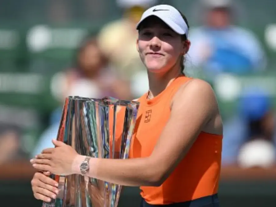 Mirra Andreeva, 17, tops world No. 1 Aryna Sabalenka for Indian Wells title