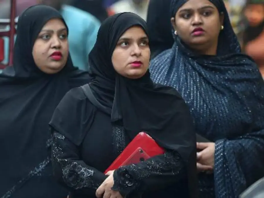 Indian apex court seeks report on FIRs registered against men for triple talaq