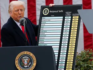 'Biggest U-turn in history'? Here are all the wild things Trump administration did in last 2 days