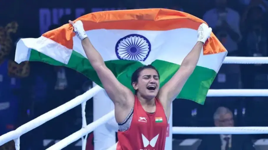 Amid divorce, former World champion boxer Saweety Boora physically assaults husband Deepak Hooda in police station-WATCH