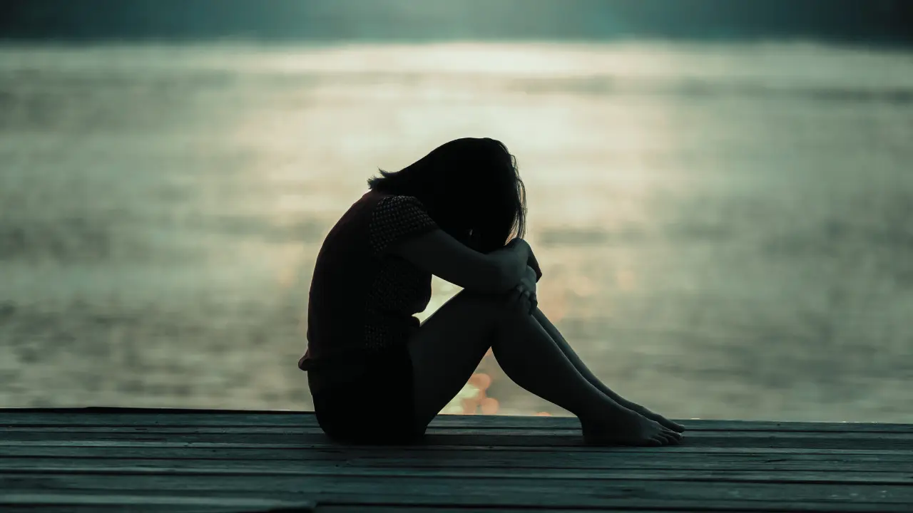 India: Bengaluru teen dies by suicide after mother asked her not to use mobile phone