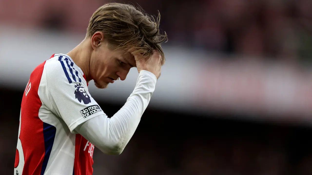 Premier League: Arsenal's title hopes suffer blow after West Ham defeat