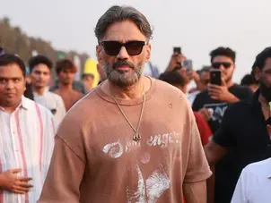 Suniel Shetty skips son-in-law KL Rahul's big day in Champions Trophy, spotted at India Paddle Festival