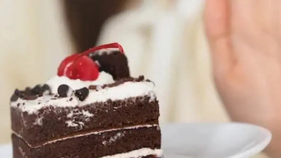 Craving Sugar Constantly? These 6 Deficiencies Could Be The Reason Behind It