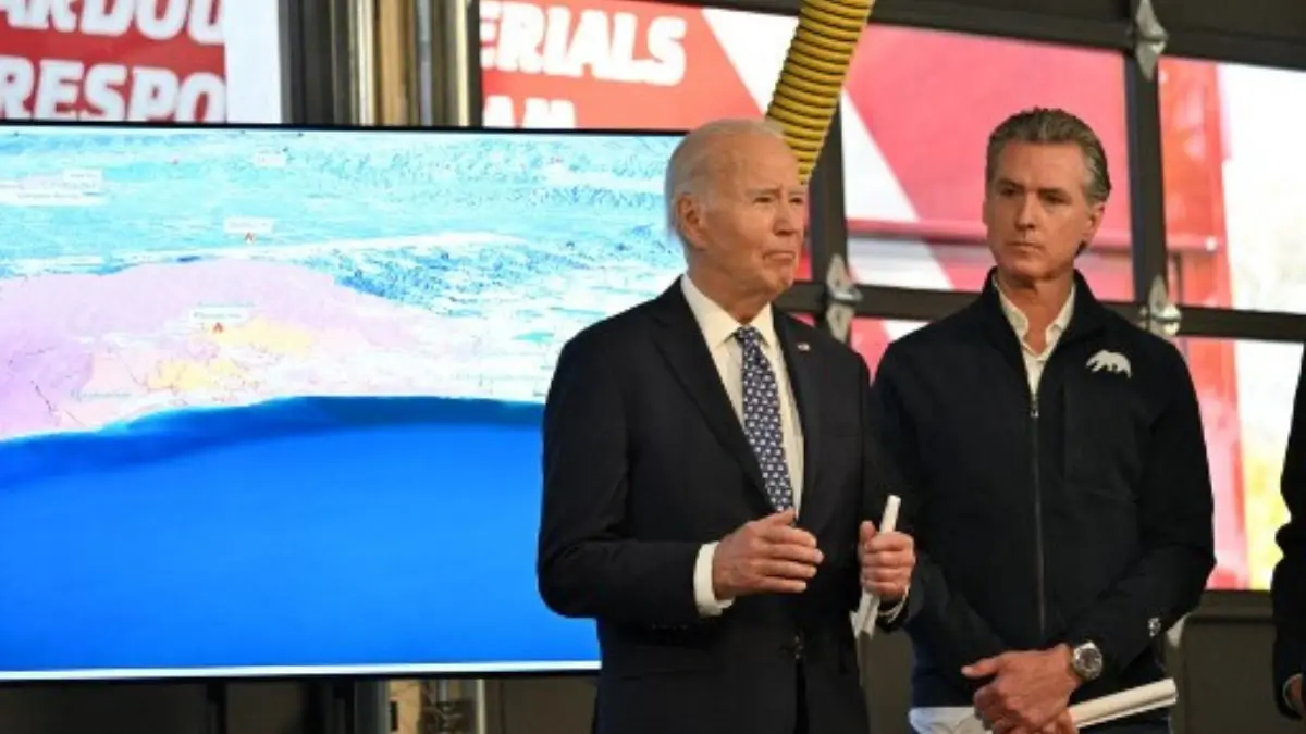 Biden awkwardly announces 'good news' during sombre briefing on California wildfires