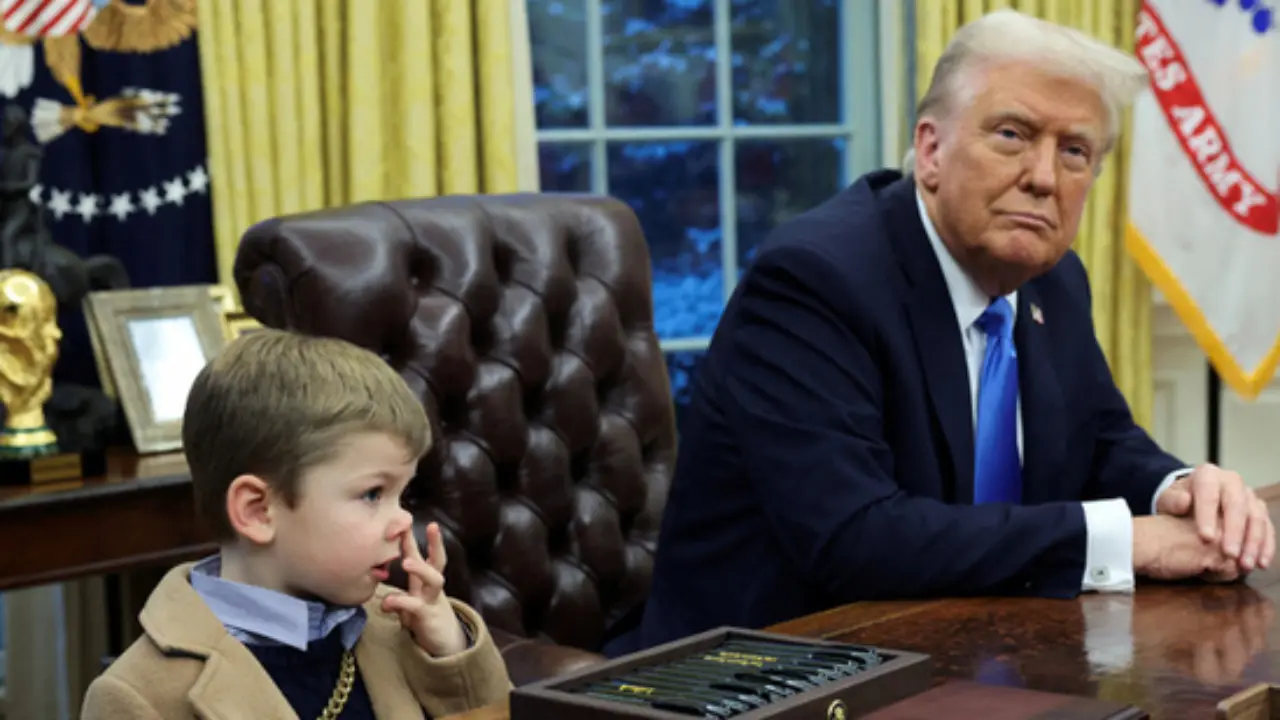 Trump temporarily removes Resolute Desk from Oval Office, after Musk's son seen picking his nose Trump temporarily removes Resolute Desk from Oval Office, after Musk's son seen picking his nose