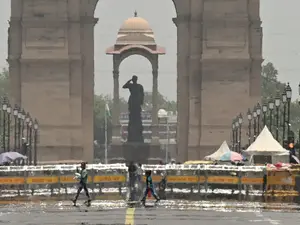 Delhi swelters as summer's first heatwave hits two weeks early; IMD issues yellow alert