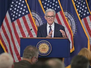 US Federal Reserve holds key rates amid tariff-driven uncertainties, warns against inflation