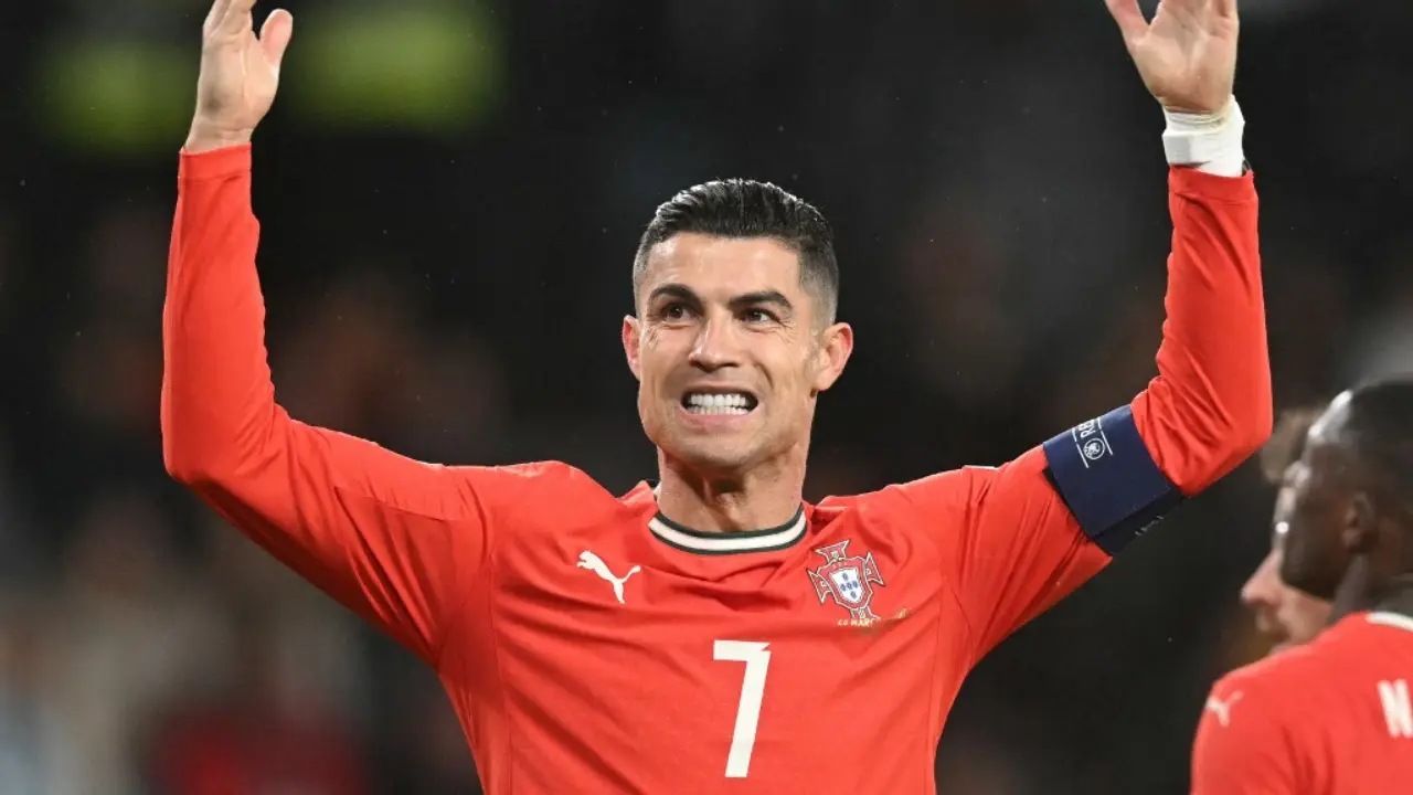 2. Cristiano Ronaldo and Nike: $1 billion