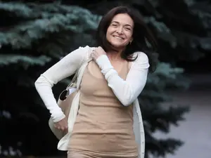 Zuckerberg blamed 'close friend' Sheryl Sandberg for ‘cultural’ issues at Meta in Trump meeting