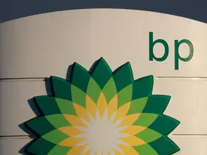 BP makes a strategy shift, cuts renewable investment, boosts oil and gas spending