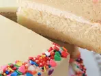A Step-by-Step Guide to Baking the Perfect Vanilla Cake at Home