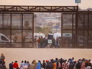 President Trump deploys 1,500 extra troops on border with Mexico