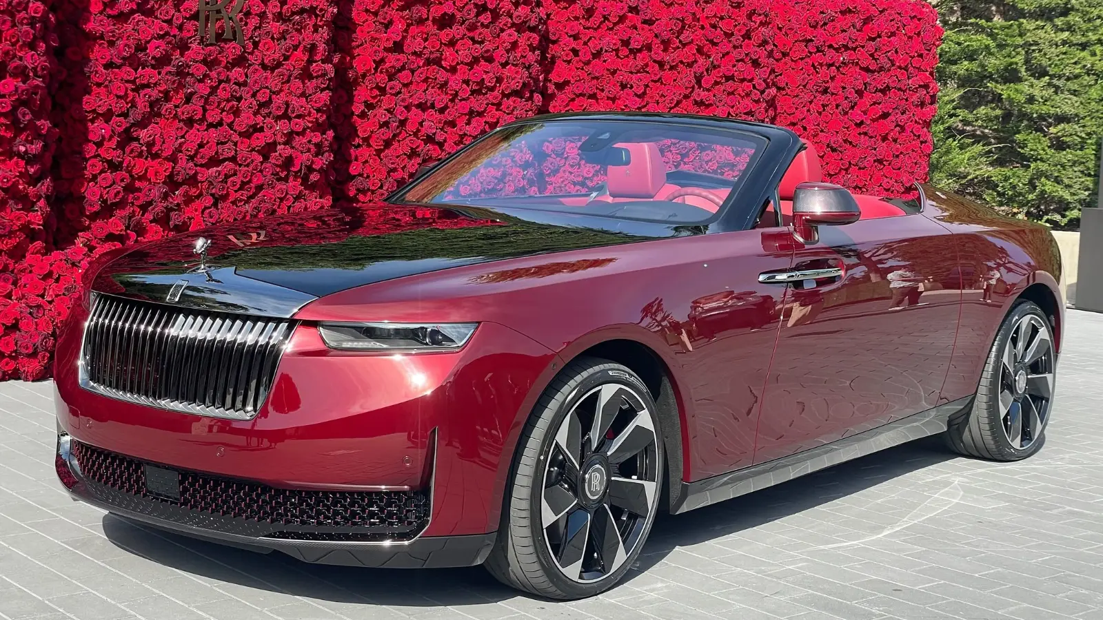 Rolls-Royce La Rose Noire Droptail