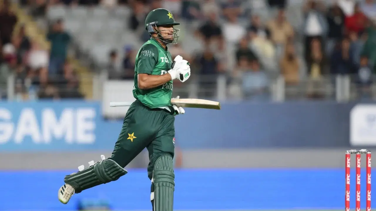 Hasan Nawaz hits quickest T20I hundred for Pakistan in Auckland tie