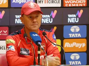 India-Pak news | Show of faith: Punjab Kings coach Ricky Ponting deboards from plane for Oz, asks overseas IPL players to come back to India