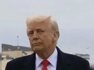 'If Trump dies mysteriously...': Internet goes crazy after reporter smacks mic into US president's face