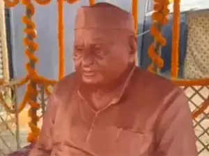 Maha Kumbh 2025: Samajwadi Party founder Mulayam Singh Yadav's statue in fair area sparks controversy