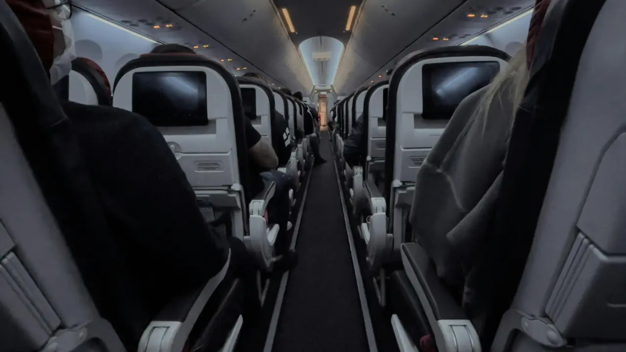 BIZARRO WORLD: American woman strips naked and poops on her seat