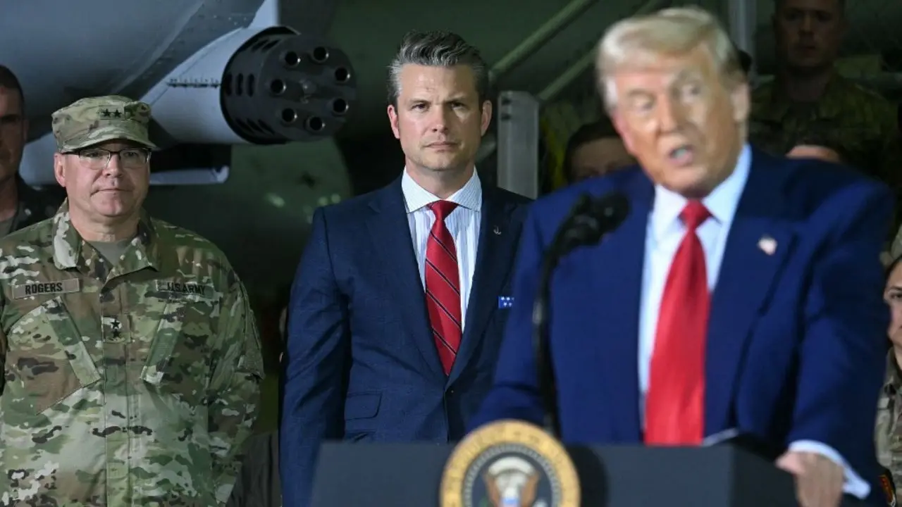 'Don't have 100% confidence’: Trump dodges direct question on Pete Hegseth, who allegedly leaked sensitive info