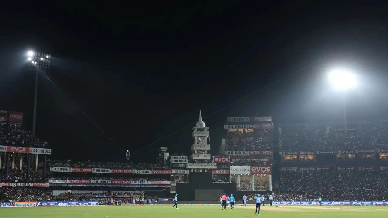 Show-cause notice issued to OCA for floodlight failure during Cuttack ODI Show-cause notice issued to OCA for floodlight failure during Cuttack ODI
