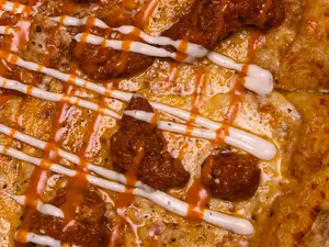 How to make Mini Chicken Fajita Pizzas at home?