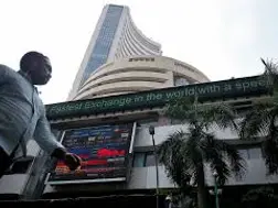 India’s stock market boom amid tension with Pakistan, KSE crashes