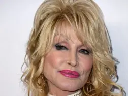 Carl Dean dies: After a bank teller hit on Dolly Parton's husband, she wrote 'Jolene'