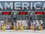 BIG WARNING for Canadians travelling to US: Border officers might check your electronics; experts suggest using burner phones