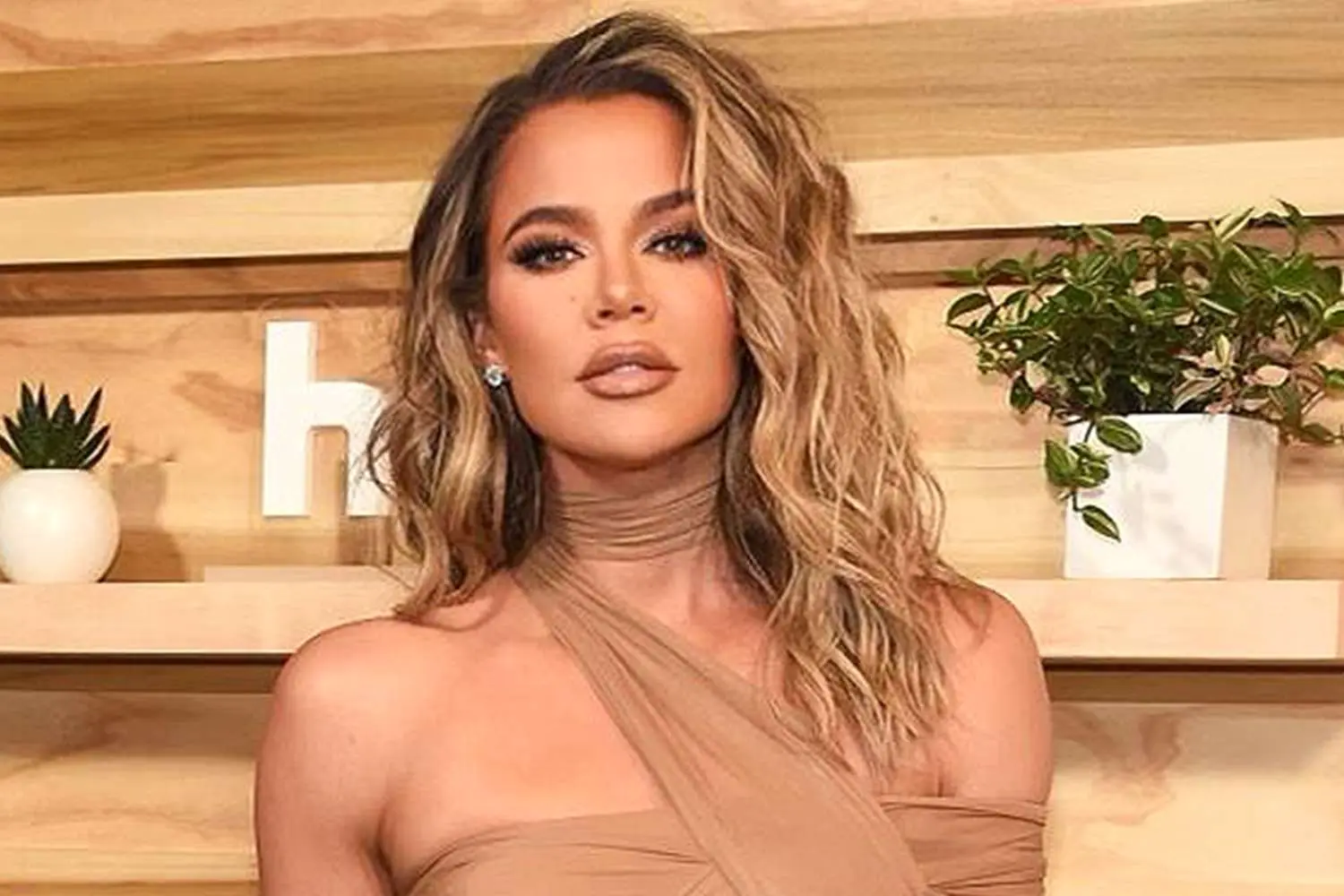 The Kardashians: Khloé Kardashian has emotional reunion with ex Lamar Odom in the premier episode of season 6