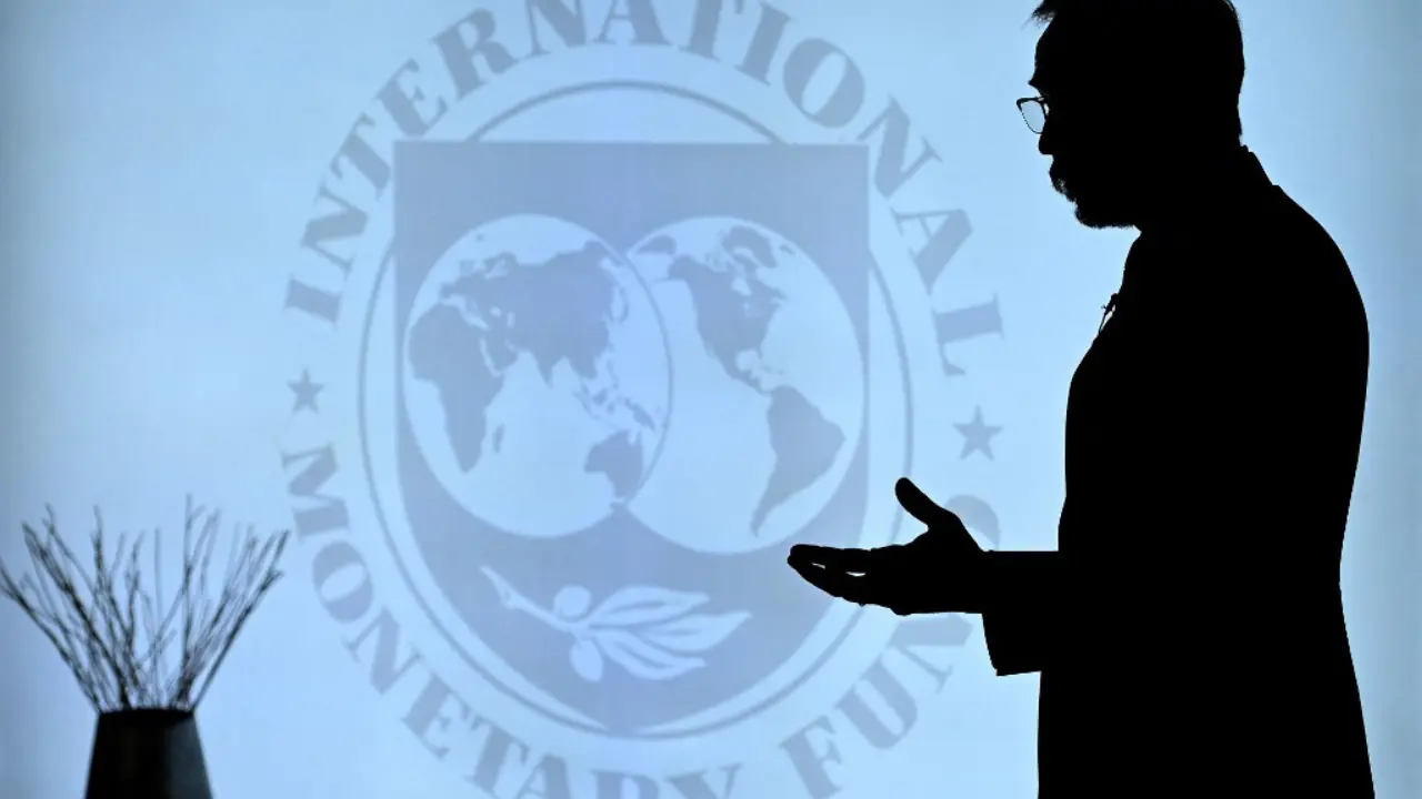 IMF's global economic outlook: Global growth to reach 3.3% in 2025 IMF's global economic outlook: Global growth to reach 3.3% in 2025