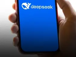 This cheap Chinese AI is trying to compete with Silicon Valley giants! All about DeepSeek