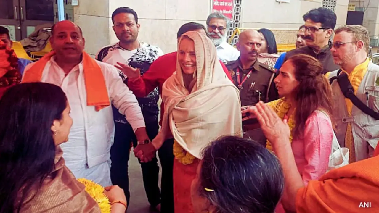 Kumbh 2025: Steve Jobs's wife Laurene Powell prays at Kashi Vishwanath