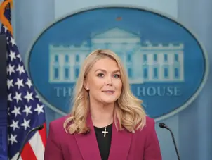 BTS OUT! What Trump's press secretary Karoline Leavitt does before facing reporters. WATCH