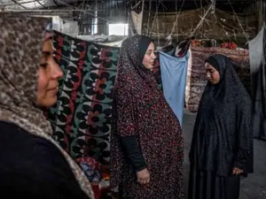 WHO warns reduced aid could have 'pandemic-like effect' leading to pregnancy deaths