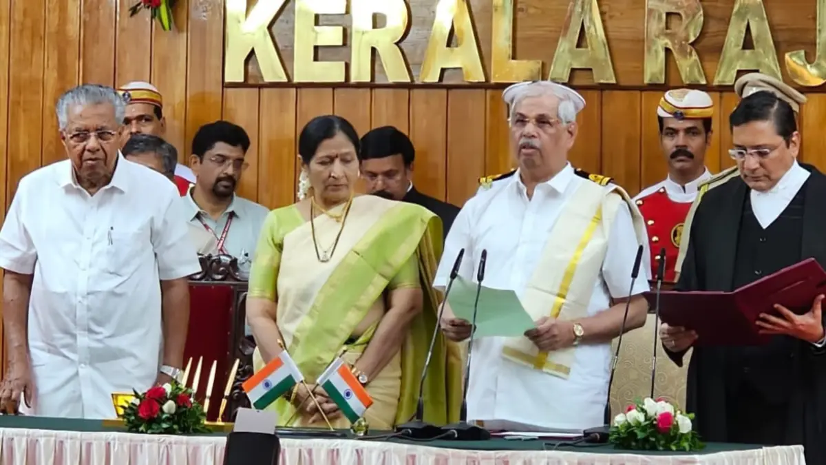 Rajendra Vishwanath Arlekar takes oath as Kerala governor
