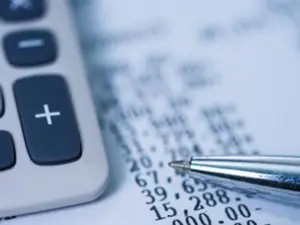 Explainer : India considers income tax cuts, all you need to know