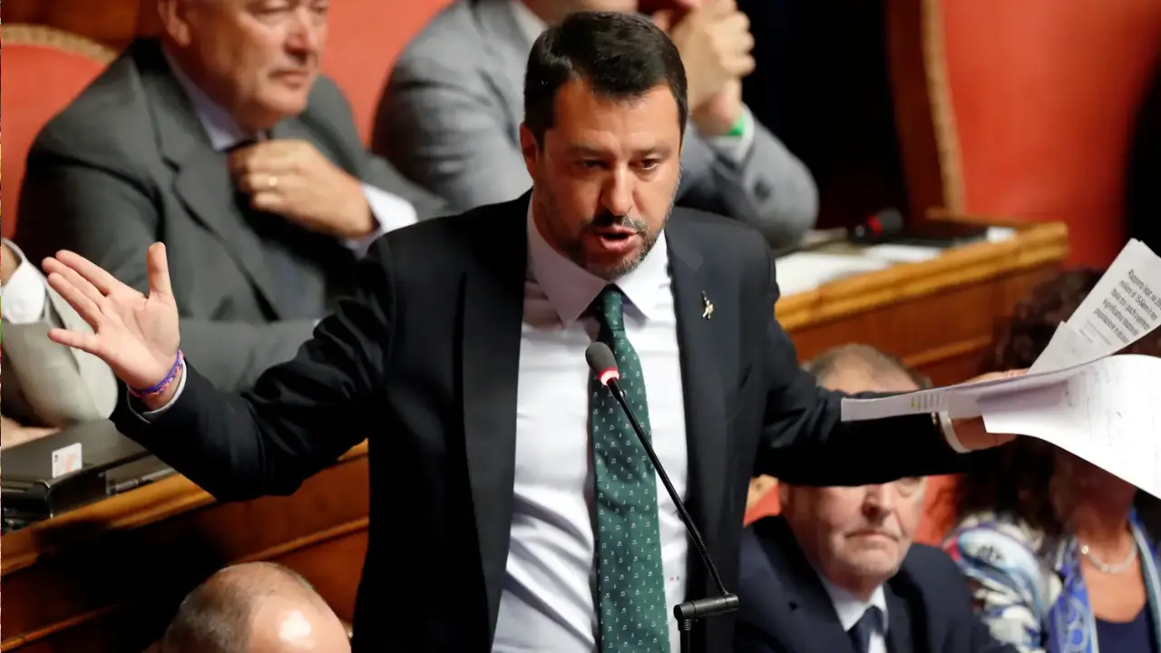 Italy minister faces call for stepping down over rail delays Italy minister faces call for stepping down over rail delays