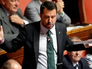 Italy minister faces call for stepping down over rail delays