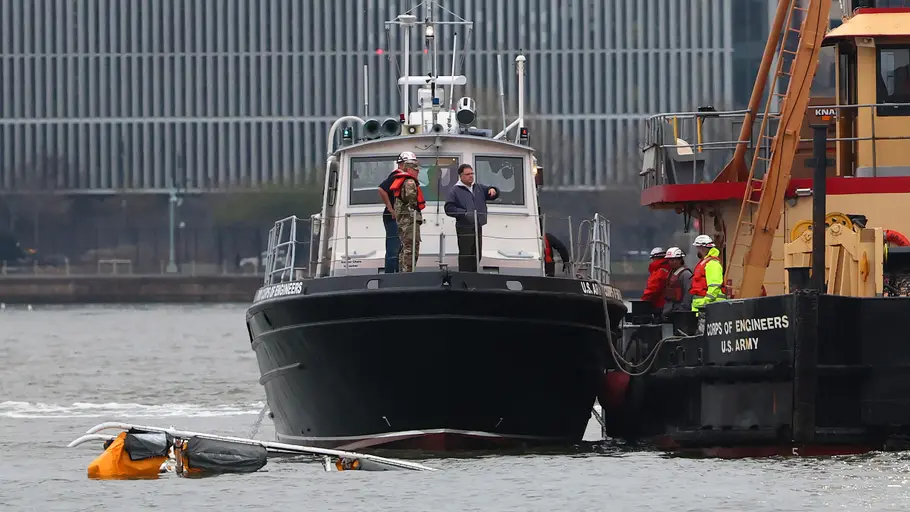 Hudson River Helicopter Crash: Victims' last photos put on sale for $25 on NY Helicopter Tours website; people upset