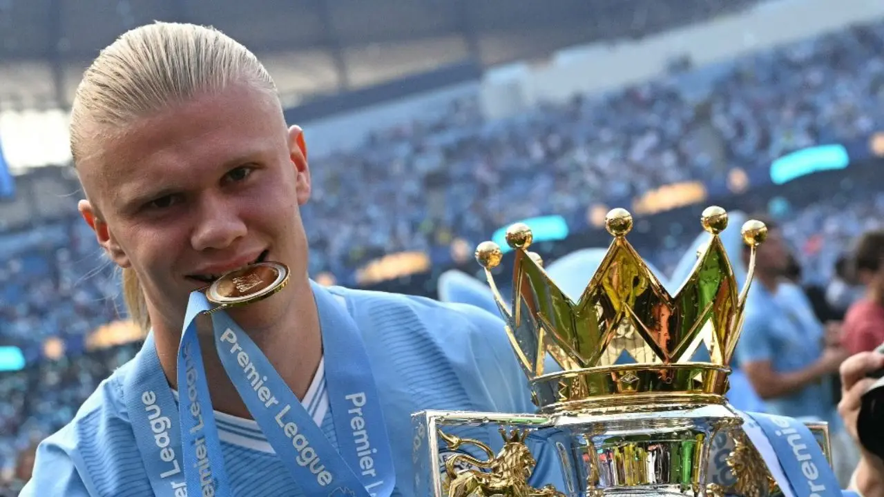 Erling Haaland signs record deal with Manchester City until 2034