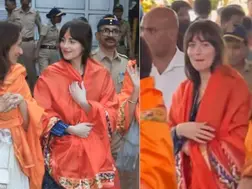 Dakota Johnson visits Siddhivinayak Temple with actress Sonali Bendre | Watch