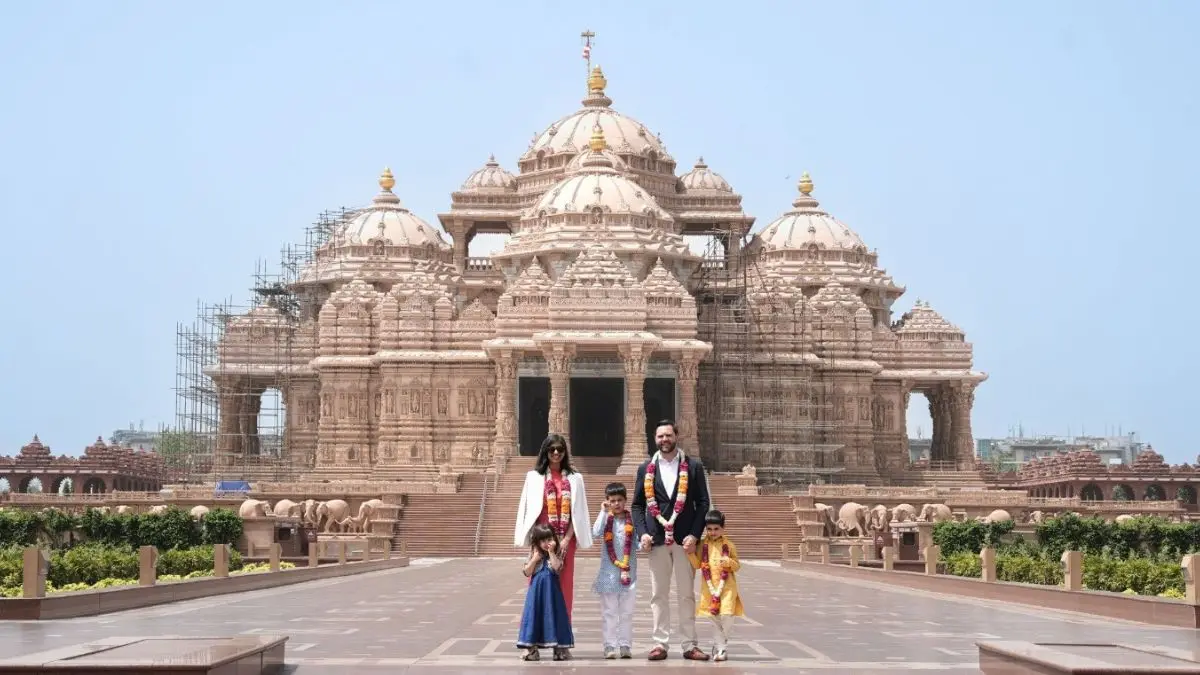 US Vice President JD Vance visits Akshardham Temple with family- WATCH