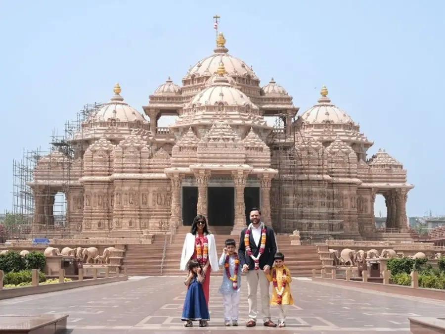 US Vice President JD Vance visits Akshardham Temple with family- WATCH