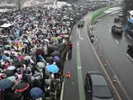 Thousands protest outside Yoon's residence as arrest deadline nears