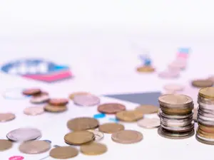 Staff forced to count $90 in form of 6,000 coins after despicable act