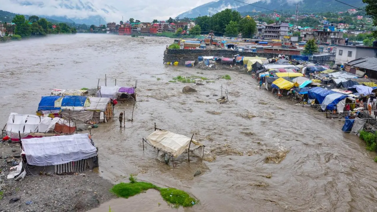 Three killed as cloudburst hits Ramban, snow in higher reaches of J&K and Ladakh