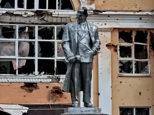 Ukraine backtracks on Kursk 'new offensive' claims; Russia says captured key town Kurakhove