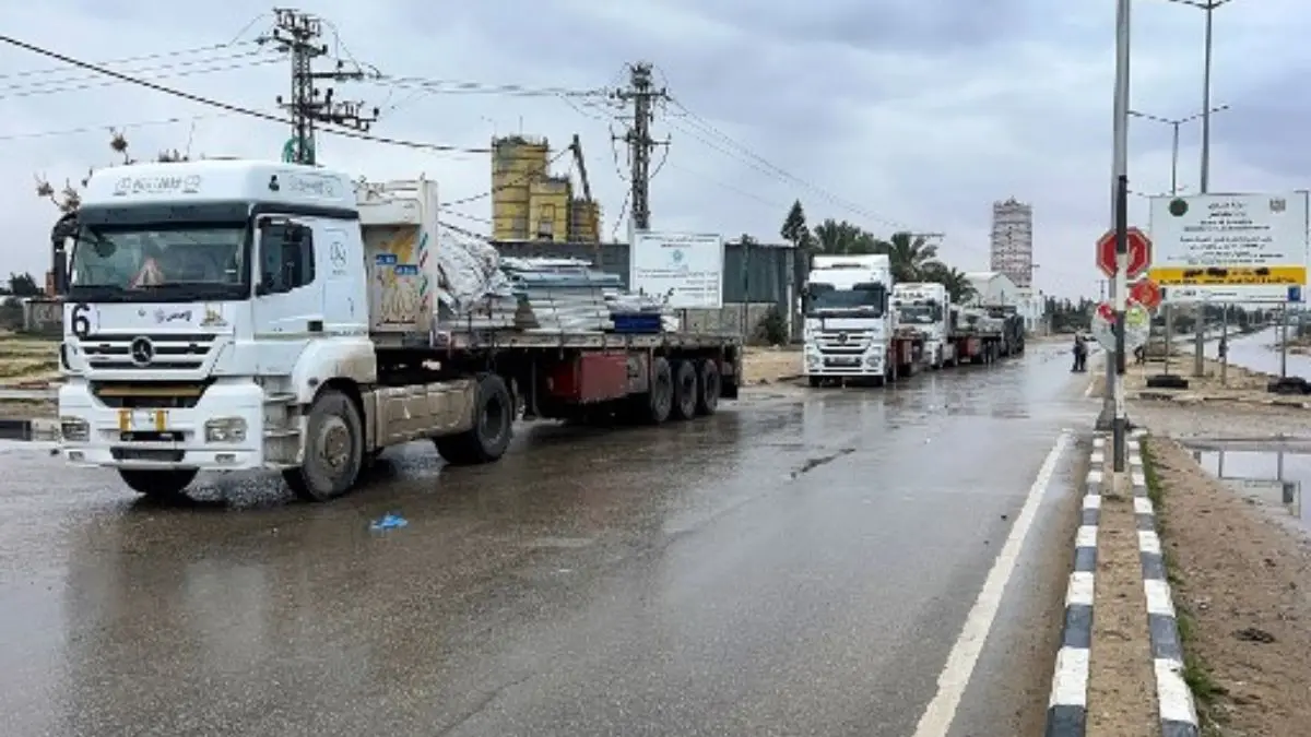 Warnings of famine risk in Gaza ‘a lie’, says Israel as it suspends aid into Gaza over ceasefire extension