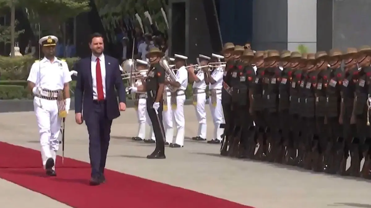 US Vice President JD Vance receives Guard of Honour upon arrival in India- WATCH